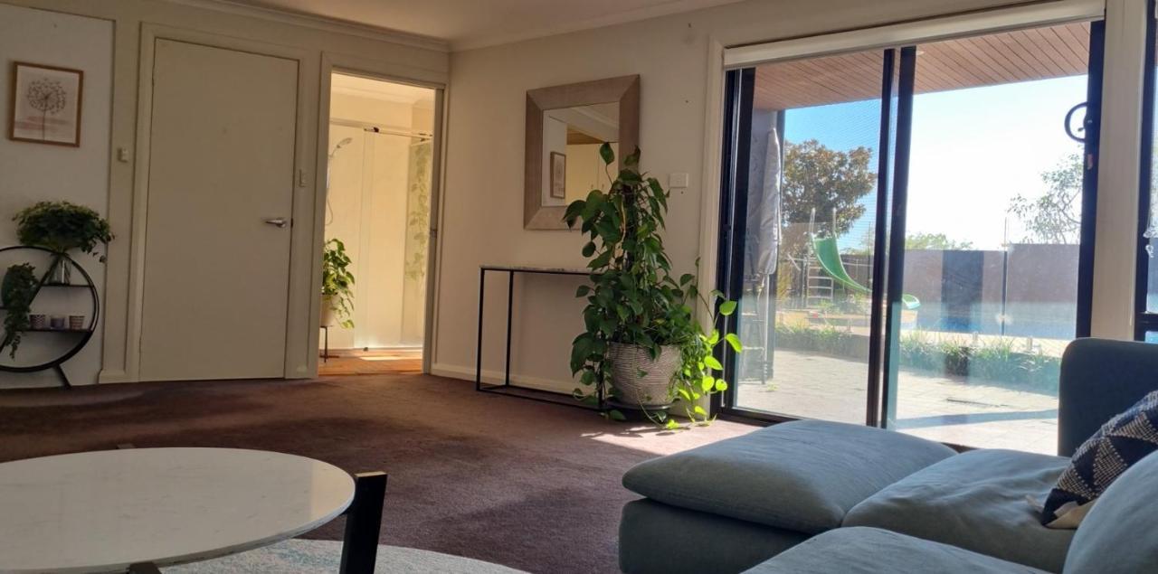Guest Suite In Duffy Weston Creek Екстериор снимка